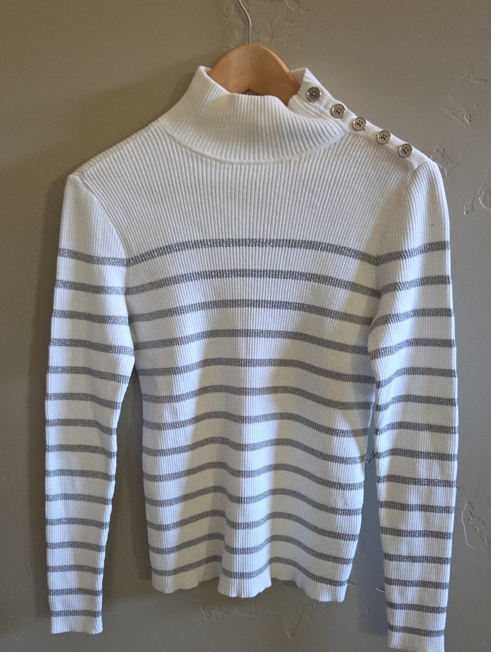 Ralph Loren Women's White Ribbed Turtleneck Sweater with Gray Stripes